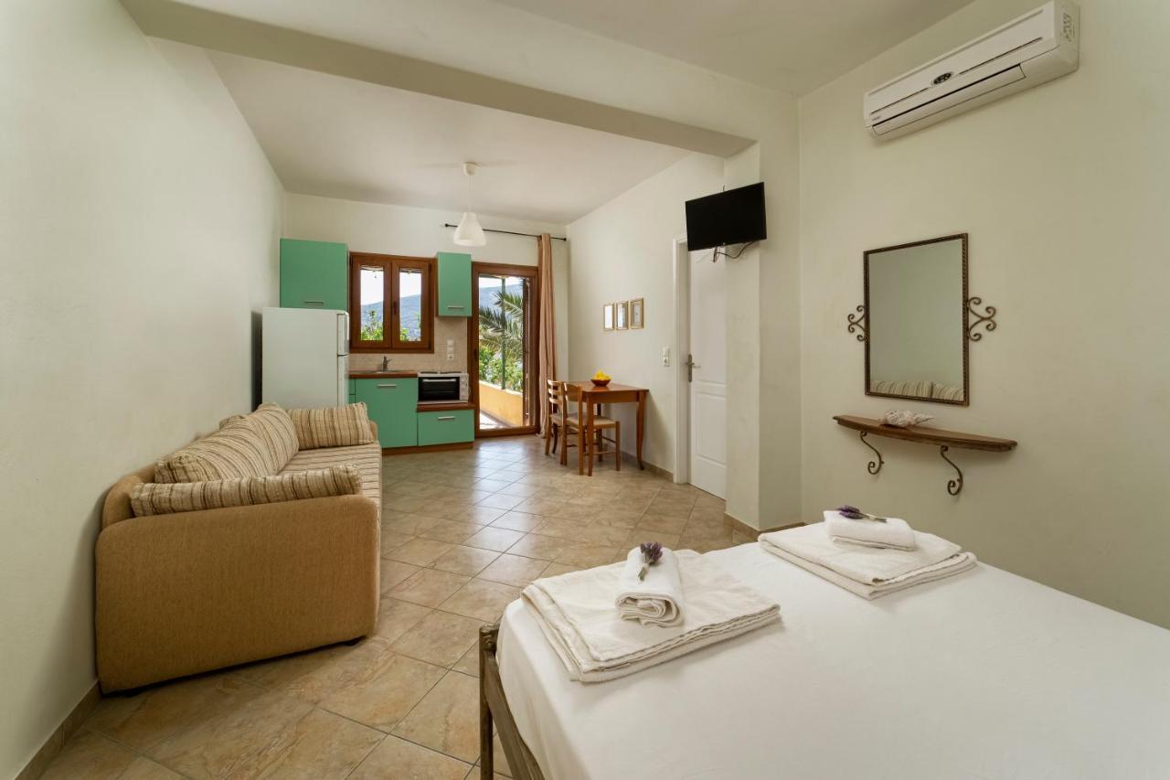 Spertos Apartments Ormos  외부 사진