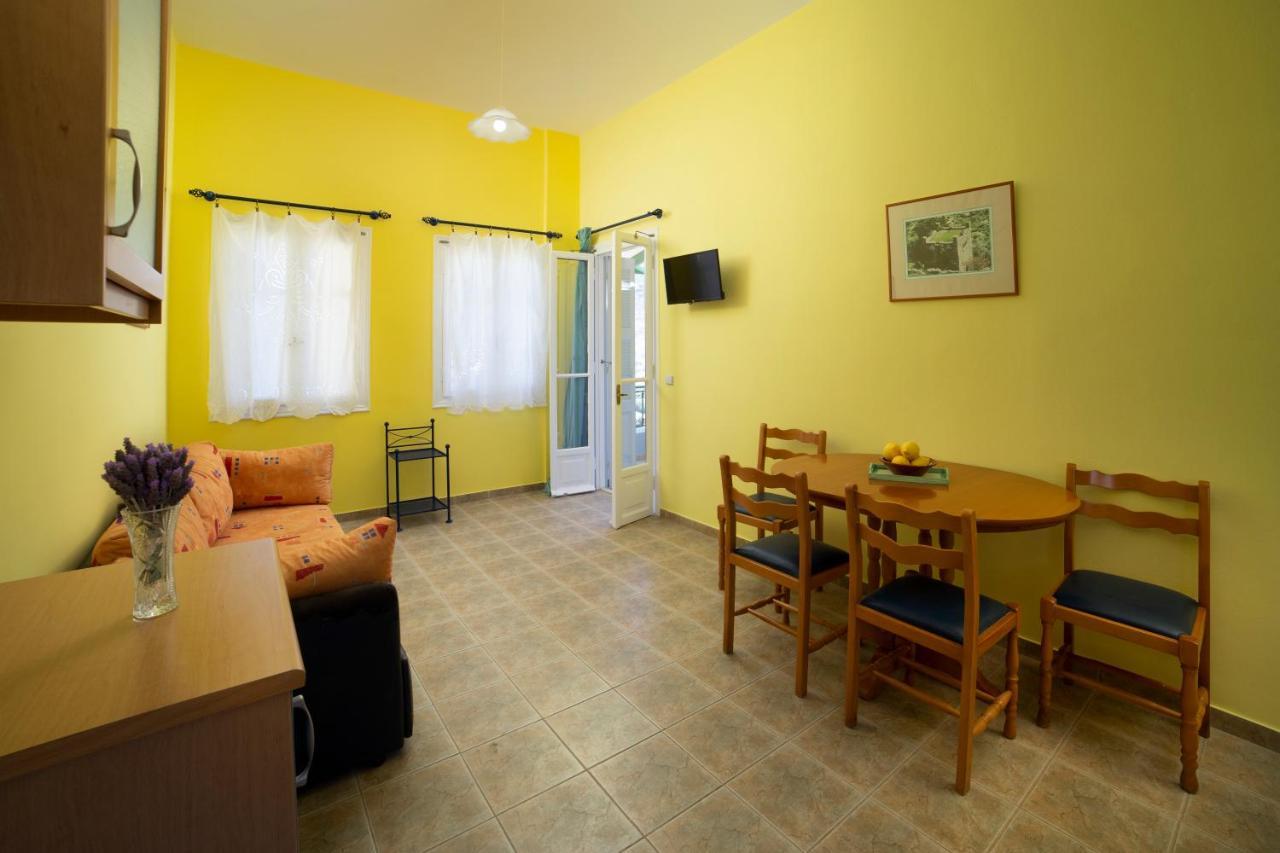 Spertos Apartments Ormos  외부 사진