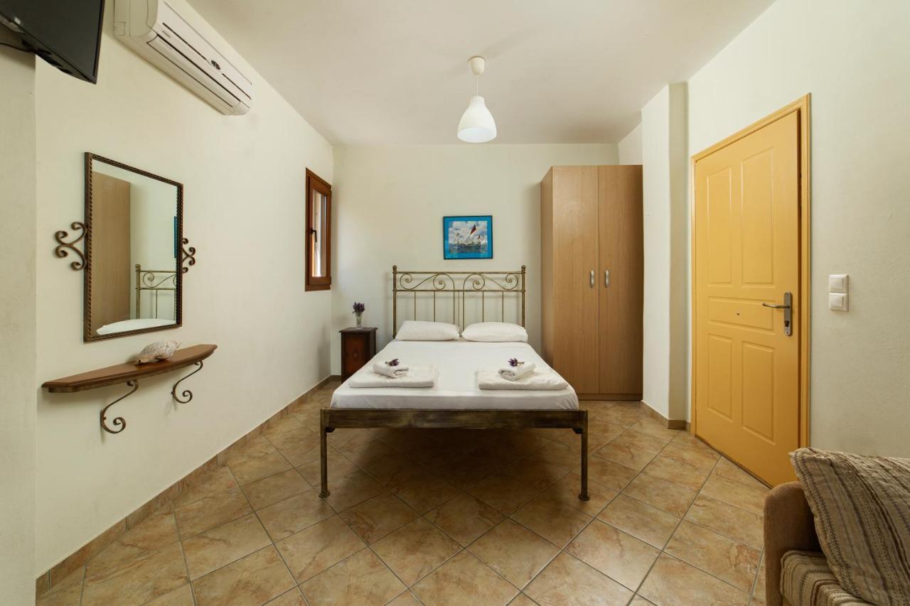 Spertos Apartments Ormos  외부 사진